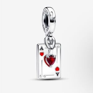 Brand New Disney Villains Queen of Hearts Double Dangle Charm